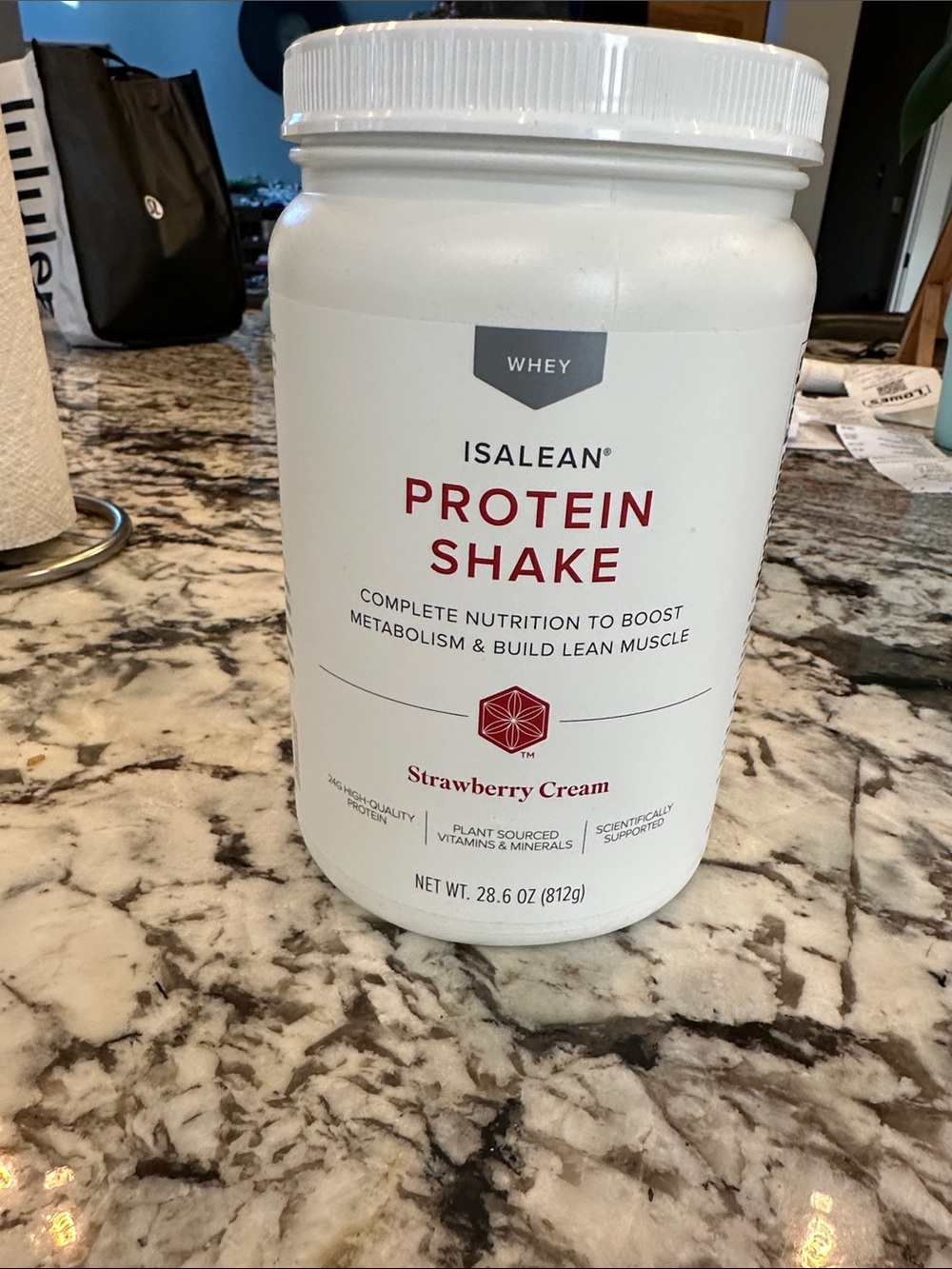 Strawberry Cream Protein Shake – White Container Expiration 8/2026